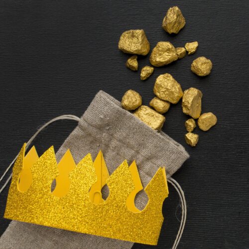 top-view-gunny-sack-with-gold-ore-crown